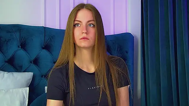 SofiaSarvains online show from July 16, 2026, 6:16 pm