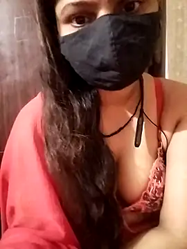 Hot-susi online show from May 5, 2026, 7:17 pm