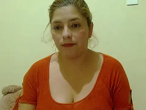 Catalina sweet ws online show from May 15, 2026, 3:37 am