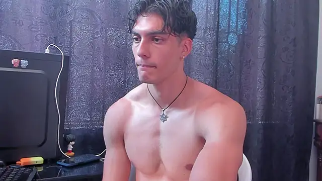 Alessio Valee online show from May 24, 2026, 5:35 pm