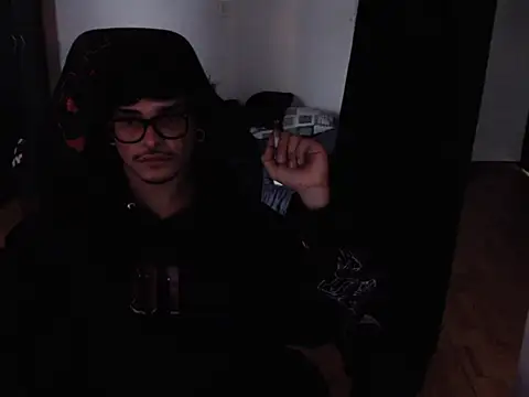 lilgothboy online show from May 8, 2026, 8:12 pm