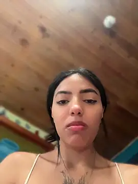 sylphi  online show from May 6, 2026, 4:33 pm