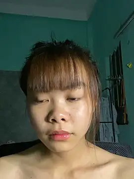 Cry sexy online show from May 28, 2026, 6:14 pm