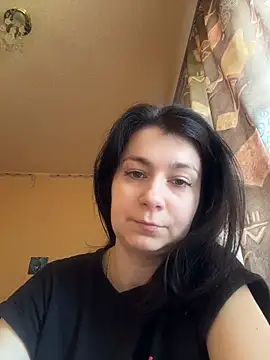 MissElya online show from May 22, 2026, 8:01 am