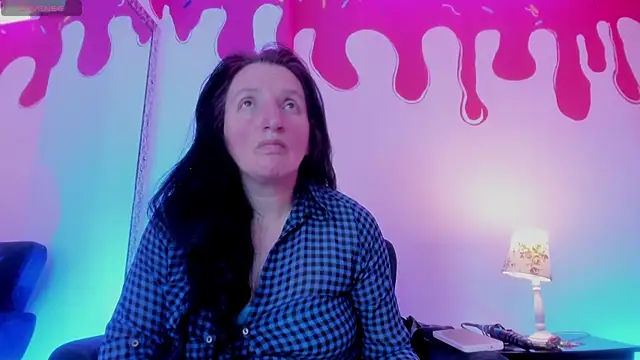 CloeMature online show from June 27, 2026, 3:01 am