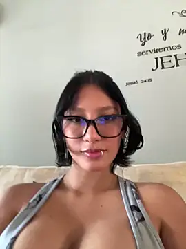 yazmin rouse  online show from June 11, 2026, 4:59 pm