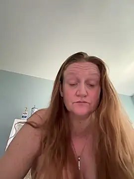 Snapshot of Kellilyn10 chatting on May 29, 2026, 4:57 pm Kellilyn10 online show from May 29, 2026, 4:57 pm