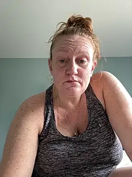 Snapshot of Kellilyn10 chatting on June 15, 2026, 6:18 pm Kellilyn10 online show from June 15, 2026, 6:18 pm