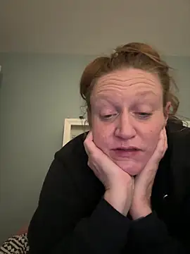 Snapshot of Kellilyn10 chatting on June 3, 2026, 5:08 am Kellilyn10 online show from June 3, 2026, 5:08 am