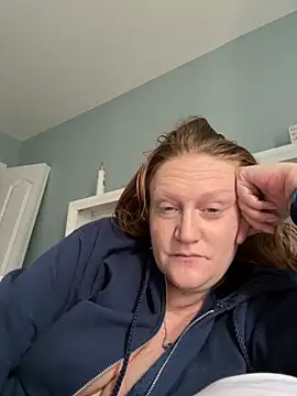 Snapshot of Kellilyn10 chatting on May 20, 2026, 2:14 pm Kellilyn10 online show from May 20, 2026, 2:14 pm
