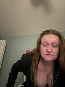 Snapshot of Kellilyn10 chatting on June 11, 2026, 2:53 am Kellilyn10 online show from June 11, 2026, 2:53 am