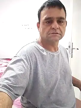 CasalCoupeBrasil online show from July 6, 2026, 4:41 am