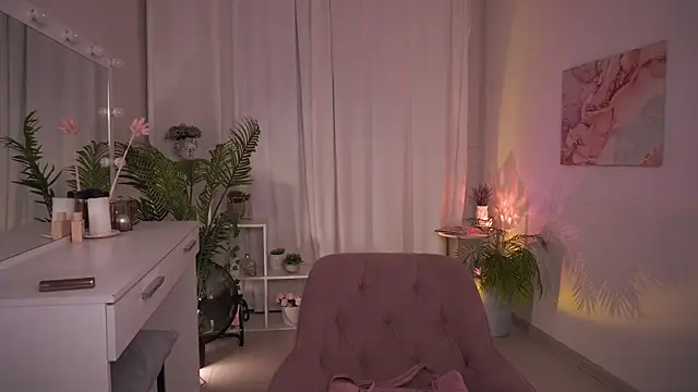 MellissaMartinez online show from May 12, 2026, 12:55 pm