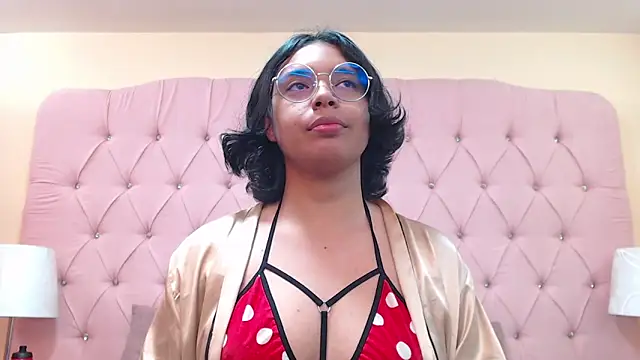 Snapshot of Emmaa_Lexx chatting on May 18, 2026, 6:01 pm Emmaa Lexx online show from May 18, 2026, 6:01 pm