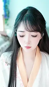singer-wenwan online show from May 12, 2026, 8:00 am