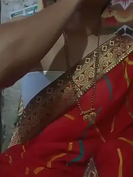Komal Bhabhi4u online show from May 12, 2026, 1:02 am