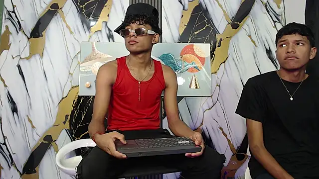 Snapshot of BOUL_GUYS chatting on May 9, 2026, 7:17 pm BOUL GUYS online show from May 9, 2026, 7:17 pm