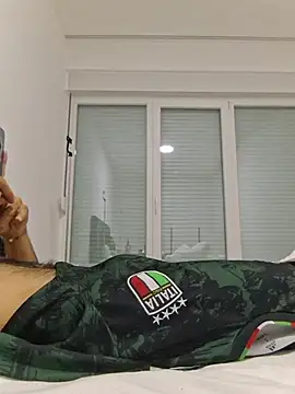 kurdishboy69 online show from June 16, 2026, 8:42 pm