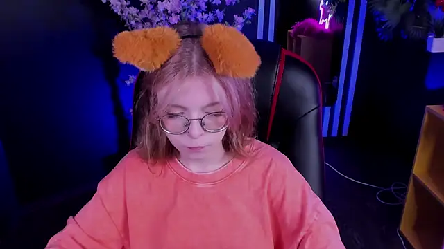 FoxxyyPolly online show from July 24, 2026, 5:25 am