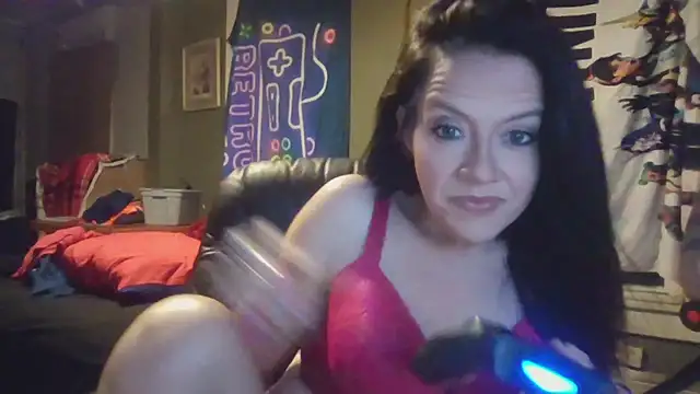 Snapshot of Bungulators chatting on June 16, 2026, 3:39 am Bungulators online show from June 16, 2026, 3:39 am