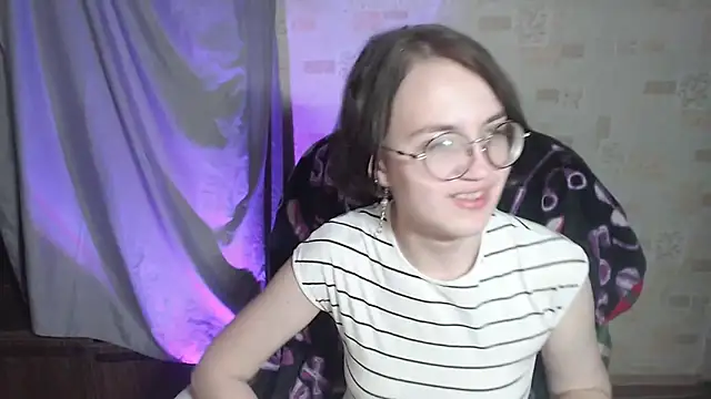 Alessa Kiss online show from June 4, 2026, 6:23 pm