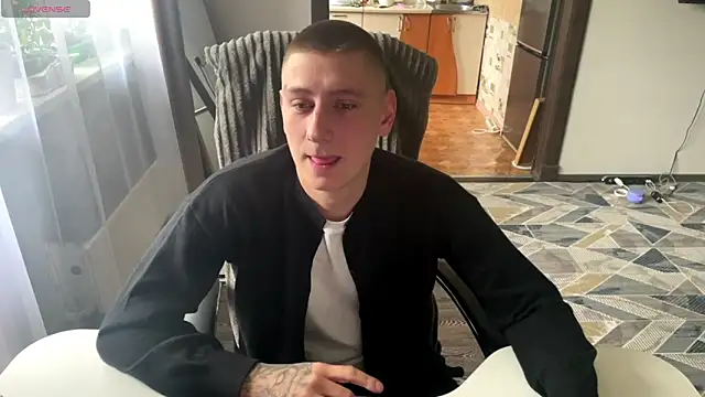 Keksik  online show from May 22, 2026, 3:37 am