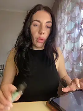 IsabellaJoutes online show from June 4, 2026, 1:05 pm