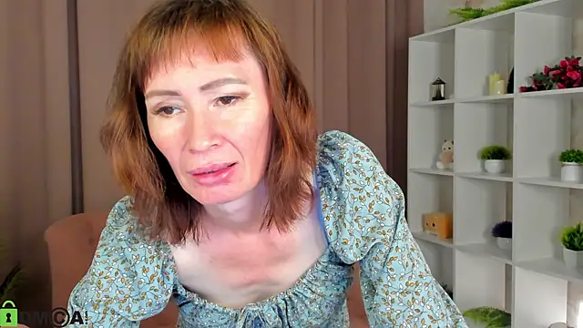 gracekellyyy online show from June 15, 2026, 4:23 am