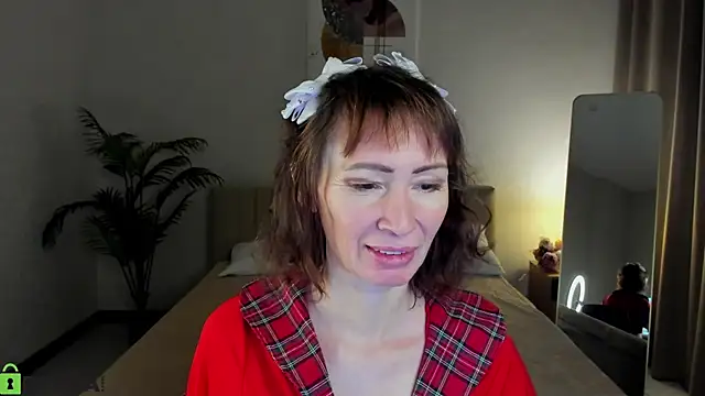gracekellyyy online show from June 27, 2026, 3:56 am