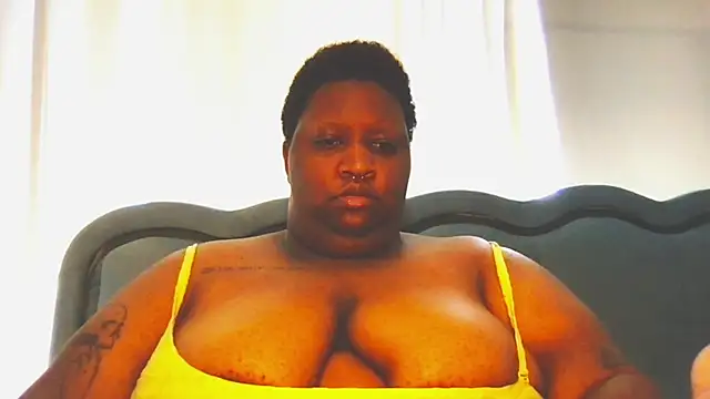 xxmoniquestarrxx online show from May 7, 2026, 1:25 pm