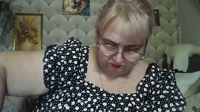 MarinaFarina53 online show from June 27, 2026, 6:30 am