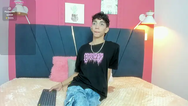 ero boy40 online show from July 17, 2026, 4:10 am