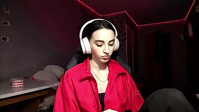 NightFoxxx online show from June 14, 2026, 1:56 pm