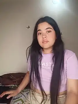 MiiaHott W online show from May 27, 2026, 2:35 pm