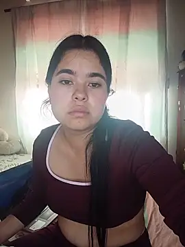 MiiaHott W online show from May 30, 2026, 1:17 pm