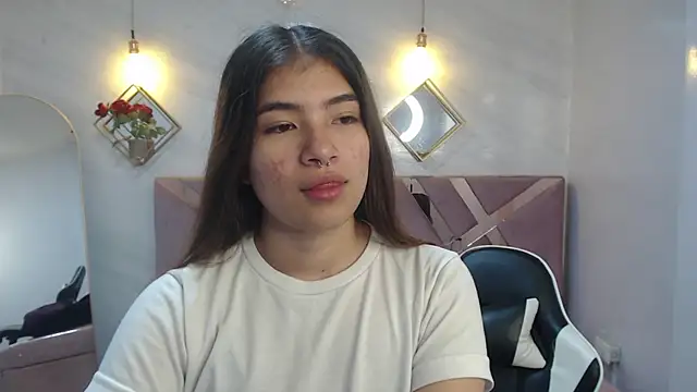 alesia v v online show from June 18, 2026, 3:16 am