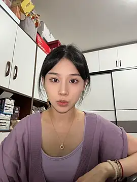 Snapshot of cuteluky18 chatting on May 26, 2026, 12:14 pm cuteluky18 online show from May 26, 2026, 12:14 pm