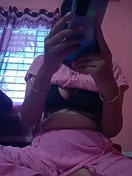 Nilpori2 online show from June 8, 2026, 1:28 am