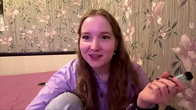 OksiDarling online show from May 10, 2026, 3:14 pm
