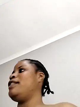 JuicyHoney 01 online show from June 19, 2026, 5:57 am