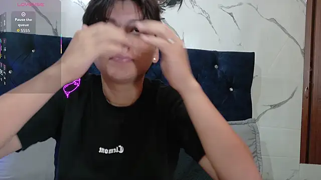 Snapshot of _maximo_1 chatting on May 26, 2026, 11:08 am maximo 1 online show from May 26, 2026, 11:08 am