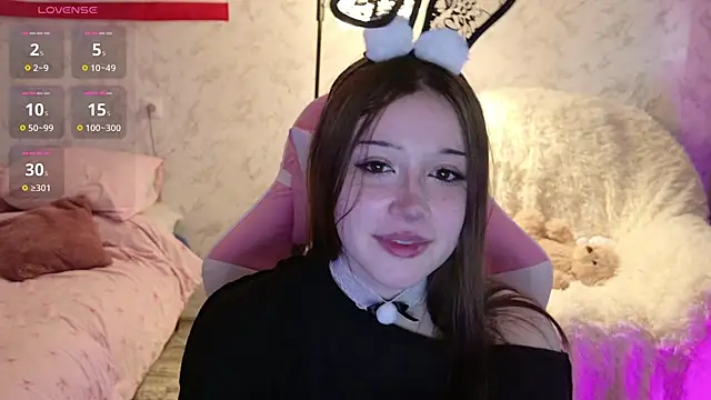 Luvellia online show from July 19, 2026, 10:56 am