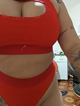Julianaefu online show from June 22, 2026, 11:35 pm