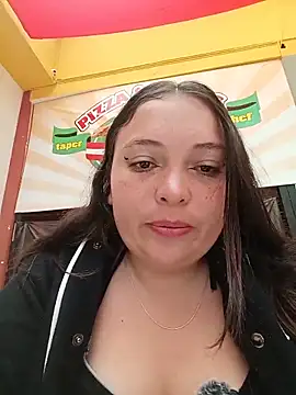Alyssa 14 online show from May 27, 2026, 2:13 pm
