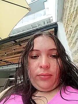 Alyssa 14 online show from May 30, 2026, 9:09 pm