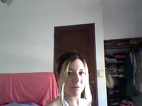 Snapshot of AllisonLove2 chatting on July 9, 2026, 7:24 pm AllisonLove2 online show from July 9, 2026, 7:24 pm