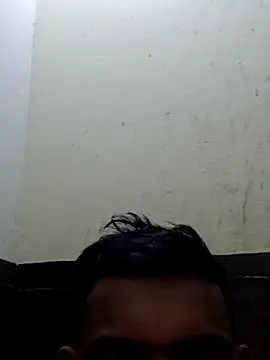 ronnybhai008 online show from May 16, 2026, 5:01 pm