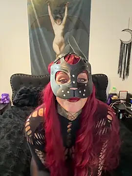 MaskedMamiXXX online show from May 11, 2026, 2:46 am