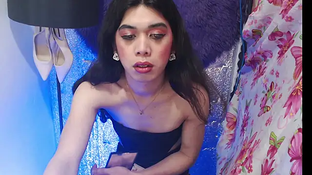 RoseAmarie online show from July 10, 2026, 12:32 am