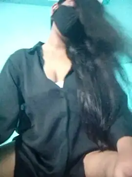 Cute-Ishita online show from June 17, 2026, 9:41 am